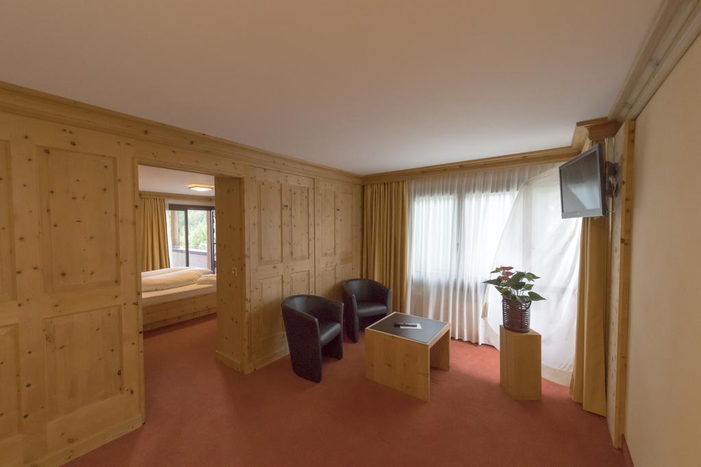 Hotel Palue Pontresina Bagian luar foto