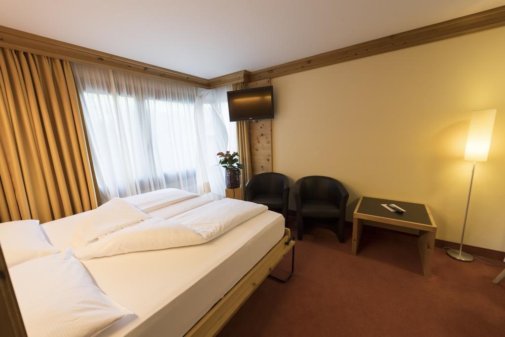 Hotel Palue Pontresina Bagian luar foto